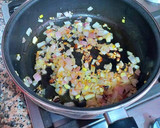 Foto del paso 5 de la receta: Chipirones en salsa caprichosa y algunas cositas más