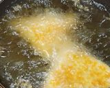 Foto langkah ke 7 dari resep Risol Mayo Segitiga.