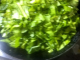 પાલક ની ભાજી રીંગણ નું શાક (Palak Bhaji Ringan Shak Recipe In Gujarati)