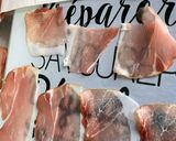 Une image de l'étape 4 de Bouchées apéritives de concombre au jambon cru et roquefort.