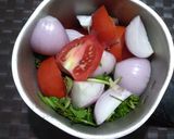 A picture of step 2 of Green garlic chutney.