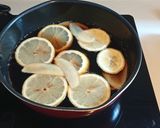 Foto langkah ke 2 dari resep Coca cola rebus lemon dan jahe(lingmong holok po keoung)ala Hong Kong.
