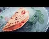 फोल्डेड शोल्डेड पराठा (Folded Sholded paratha recipe in Hindi) रेसिपी चरण 3 फोटो