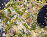 Foto del paso 8 de la receta: Revuelto de espárragos y champiñones