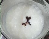 A picture of step 1 of KitKat Freaky Shake.