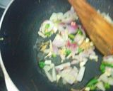 A picture of step 1 of Paneer bhujia.