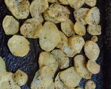 Foto del paso 5 de la receta: Pollo al verdeo con papas al horno