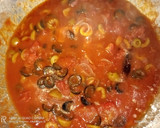 Foto del paso 4 de la receta: Spaghettis y capellines a la putanesca
