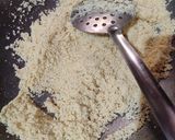 A picture of step 2 of Sooji halwa.