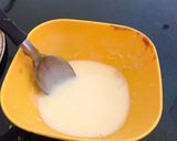Foto del paso 2 de la receta: Postre de crema, durazno y dulce de leche