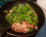 รูปขั้นตอนการทำที่ 2 ของ กะเพราหมูสับไข่ดาว