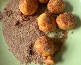 Palacsintabundában sült túrógombócok recept fázis 6 fotója