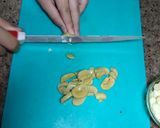 Foto langkah ke 2 dari resep Ayam Jamur untuk Bakmi / Nasi Tim 蘑菇鸡用于面条或团队米饭.