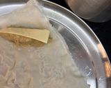 A picture of step 1 of Cheesy Spring roll.