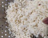 मैगी नूडल्स (Maggi Noodles recipe in Hindi) रेसिपी चरण 3 फोटो