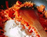 A picture of step 3 of Carrot Halwa.