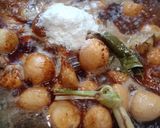 Foto langkah ke 6 dari resep Semur Telur Puyuh.