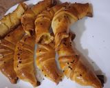 صورة لخطوة 3 من وصفة كرواسون مالح 😋😋