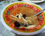 Foto langkah ke 3 dari resep Sup Ayam Herbal / Ayam Tim Obat.