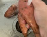 A picture of step 1 of Roasted sweet potatoes 🍠.