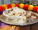 A picture of step 5 of Makhana Panjiri.