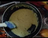 शाही केसर रबड़ी कुल्फ़ी (shahi kesar rabri kulfi recipe in Hindi) रेसिपी चरण 3 फोटो