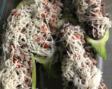 Foto del paso 5 de la receta: Calabacín relleno de carne y champiñones