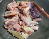 A picture of step 1 of Green Chicken.