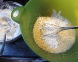 Foto del paso 1 de la receta: Bizcocho de nata con albaricoques fresco