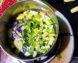 A picture of step 3 of Tawa Bhaji.