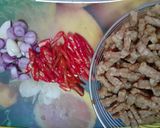 Foto langkah ke 1 dari resep Orek tempe kering manis.