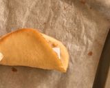 صورة لخطوة 6 من وصفة كوكيز الحظ 🥠 Fortune Cookies
