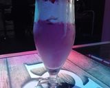 A picture of step 3 of Strawberry Smoothie 🍓🍹🍓.