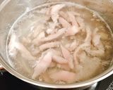 Hình bước làm 1 của món Canh Giá Da Heo