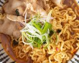 《黑白大廚》安成宰的蒜味拉麵(泡麵)的食譜步驟6照片