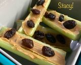 Φωτογραφία βήματος 3 της συνταγής Ants on a log ("Μυρμήγκια σε κούτσουρο") - Φυστικοβούτυρο με σέλερι!