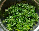 सुरती उंधीयु पुरी (Surti Undhiyu Puri Recipe In Marathi) रेसिपी स्टेप 2 फोटो 