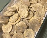 Foto del paso 6 de la receta: BIZCOCHITOS VEGANOS tipo crackers 🌱 pocos ingredientes 🤝🏻
