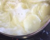 A picture of step 3 of Homemade potato chips with only 2 ingredients / homemade aloo papad.