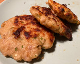 Foto del paso 8 de la receta: Hamburguesas y Crestas de Pollo
