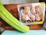 ไก่ตุ๋นมะระ