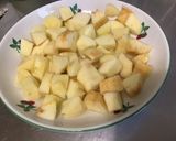 Une image de l'étape 2 de Saucisses au couteau aux pommes et romarin.