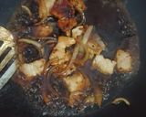 Foto langkah ke 4 dari resep Cah Telur Puyuh, Jamur Kuping, dan Mente Goreng.