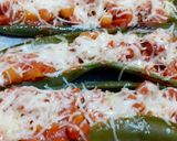 Foto del paso 5 de la receta: Pimientos rellenos con frankfurt