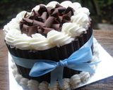 Foto langkah ke 5 dari resep Black Forest Cake 4 telur (loyang bulat 18 cm).