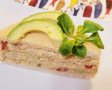 Foto del paso 16 de la receta: Sándwich de atún con aguacate y salsa rosa