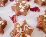 A picture of step 8 of Cashew nuts kernel star barfi.