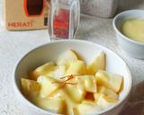 Foto langkah ke 4 dari resep Saffron Honey Yoghurt Bowl.