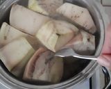 Foto del passaggio 9 della ricetta Polpette di melanzane, feta e menta su crema di ceci alle noci