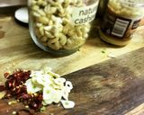 A picture of step 2 of Caramel Chilli Chicken & Cashew.